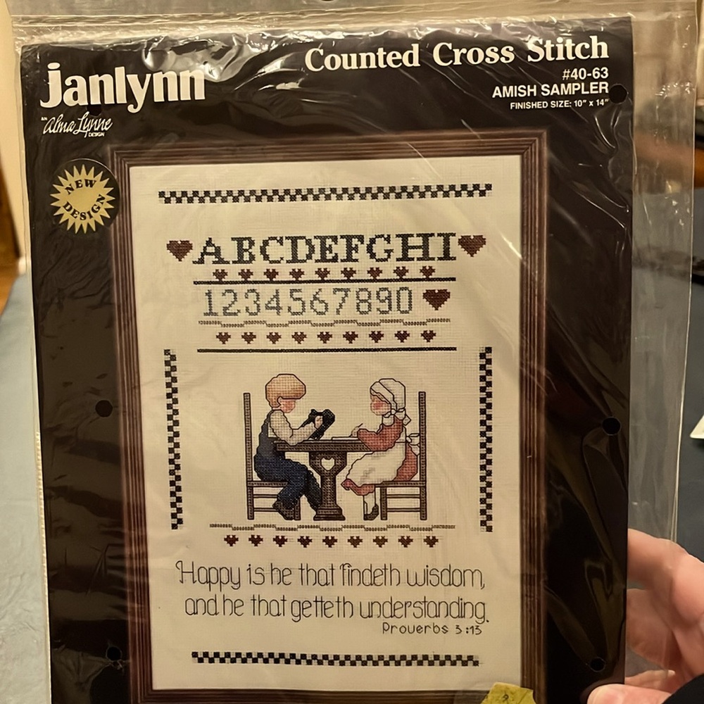 Amish Sampler NWT counted Criss Stitch